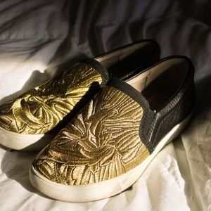 Gold shoes